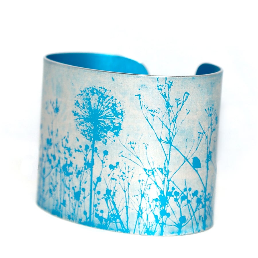 Spring hedgerow cuff