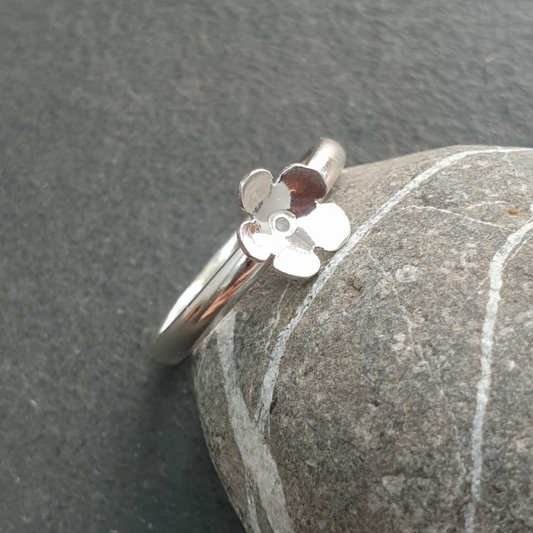 Sterling silver flower ring, Nature inspired jewellery, Stacking ring