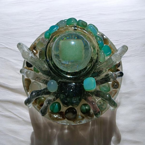 Moonstone & Green Aventurine Spider Sculpture – Gothic Witchy altar d