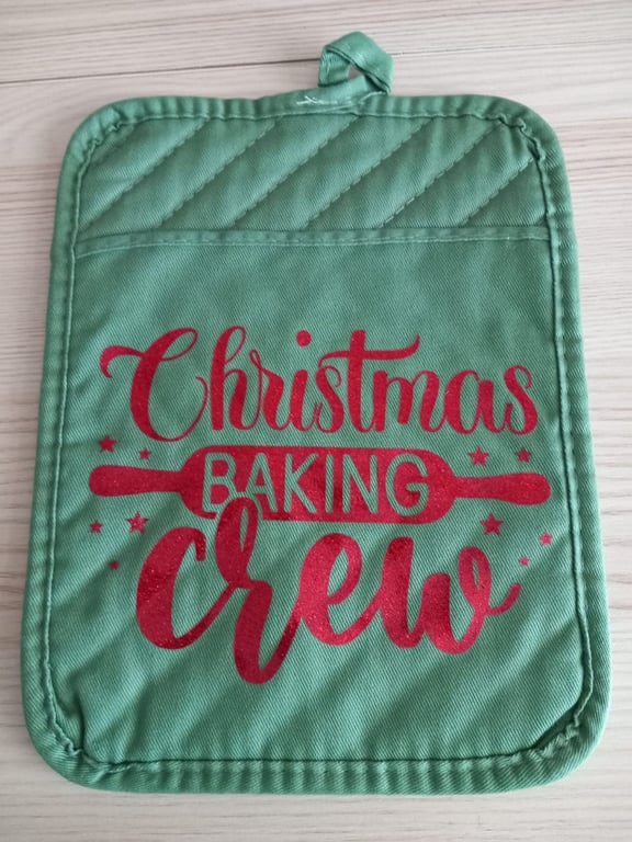 Pot Holder Oven Mitt Christmas Baking Crew Red and Green Kitchen Family Baking