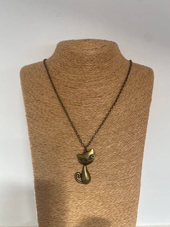 Cat Necklace (730)