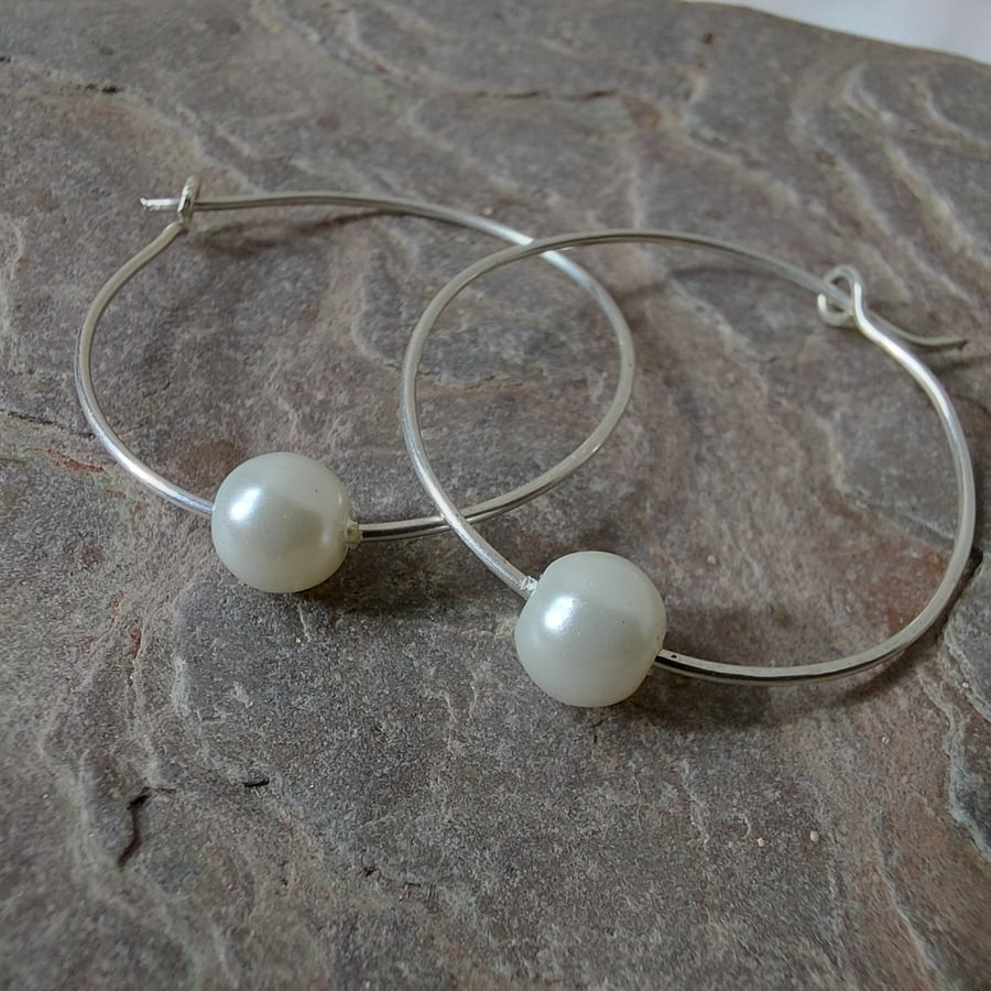 Silver Hoop Earring with Freshwater Pearl