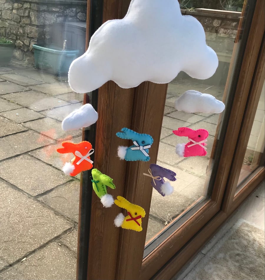 NOVELTY MOBILES FOR THE NURSERY 