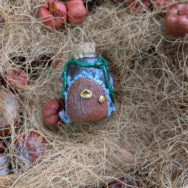 Fairy house, fairy door ornament 