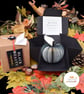 Black Beauty 3D Apple with Personalised Leaf - Image 4