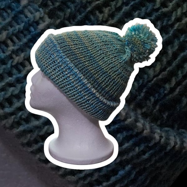 Bobble hat (handmade)