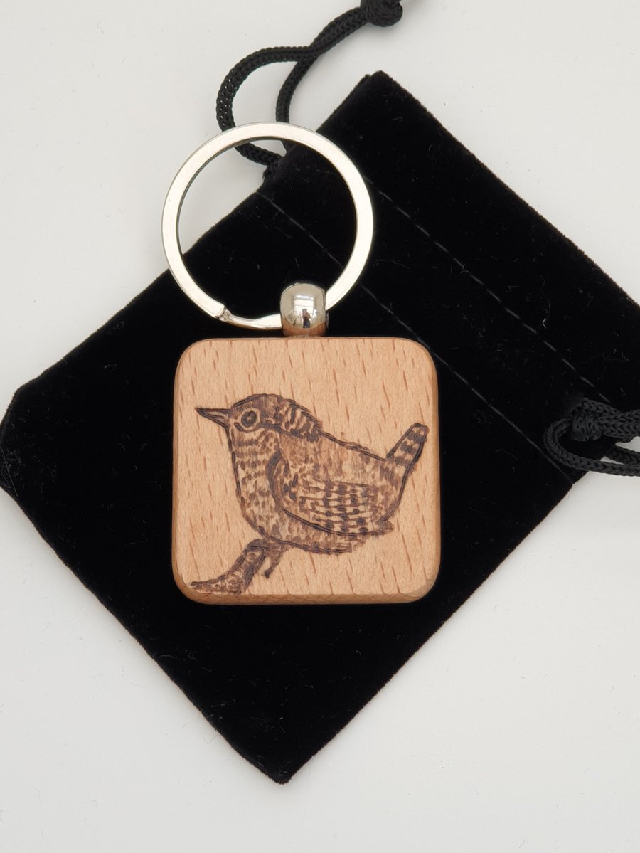 Bird keyring, wren pyrography wooden keyring, gift for bird lover