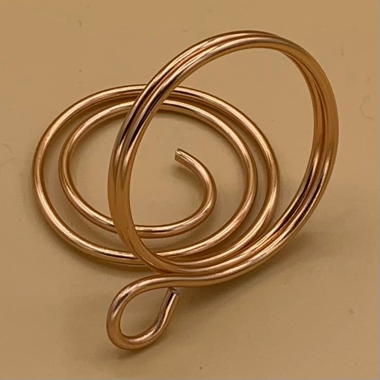 Ornamental wire ring card holders for place cards, photos or table numbers  