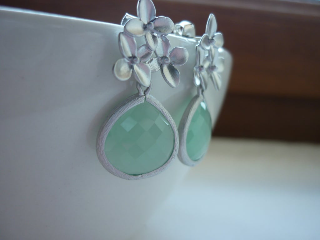 LIGHT JADE GREEN AND MATT RHODIUM PLATED FANCY DROP EARRINGS.  456