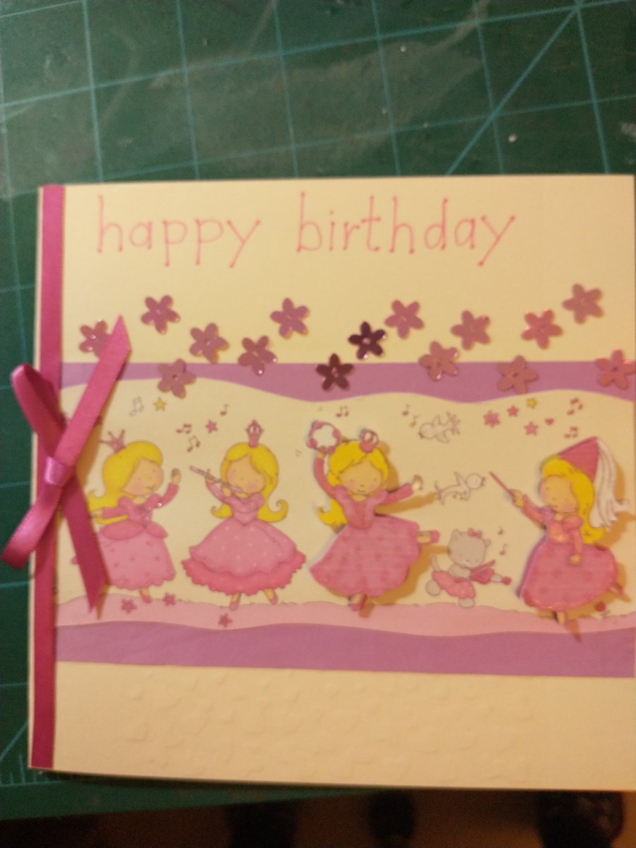 Dancing princesses decoupage birthday card (2)