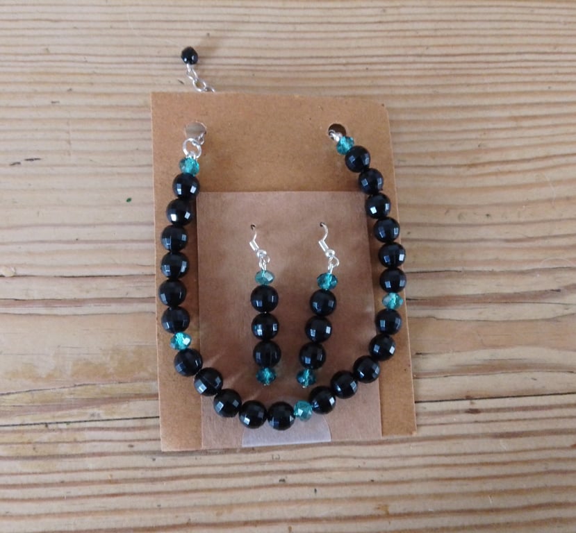 Handmade bracelet and earring set
