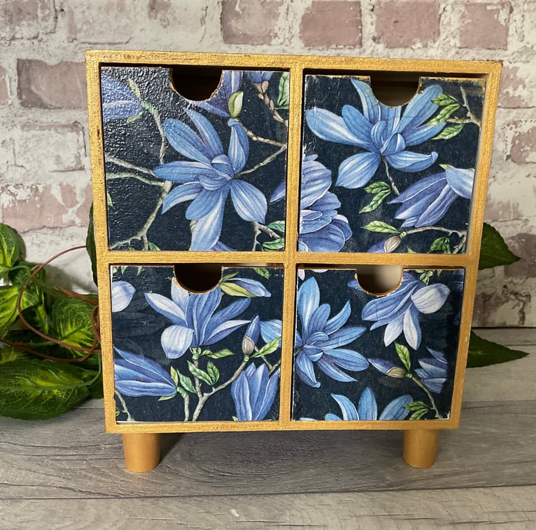 Decoupaged mini drawers. Floral Magnolia.