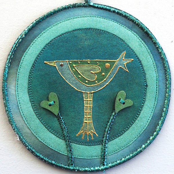 LBM01 - Lovebird Mandala Wall Hanging - 15cm diameter - Shades of Green and Gold