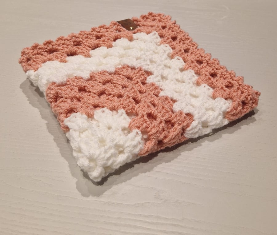Handmade crochet baby star blanket - peach and white - lightweight 
