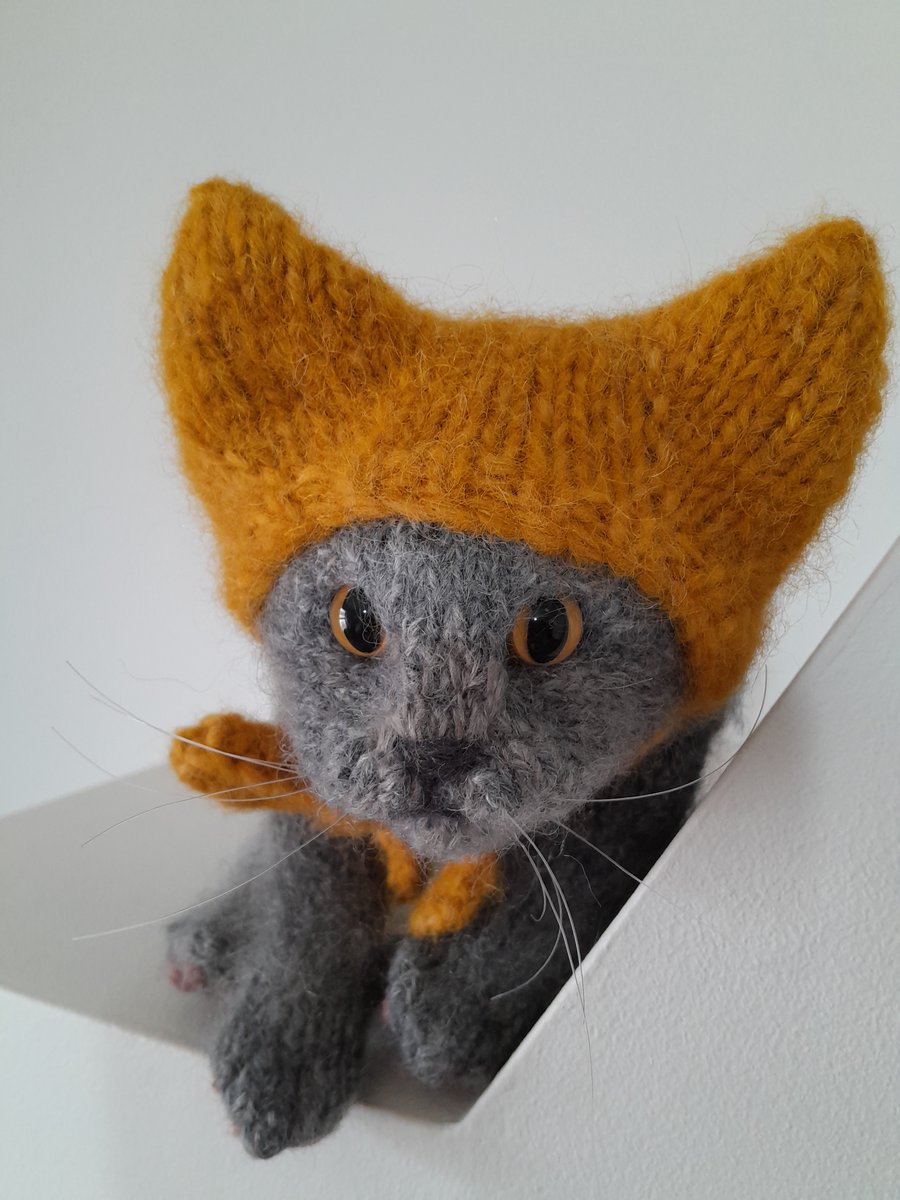 British Shorthair Kitten, dotpebblesknits Knitted Kitten