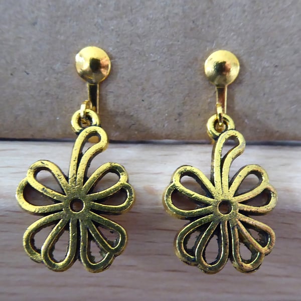 Four Leaf Clover Clip on Earrings