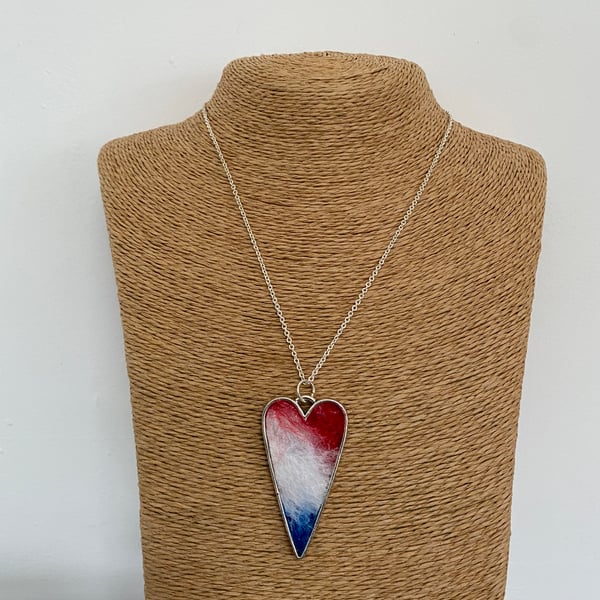 Felt Heart Necklace. (720) 