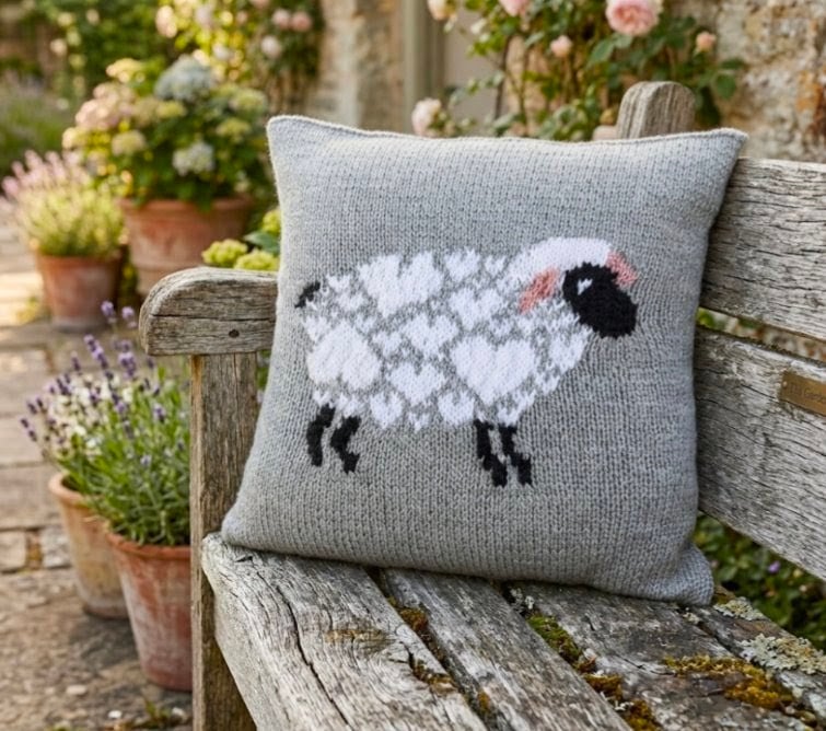 Knitting Pattern for "I Love Sheep" Cushion.  Digital Pattern