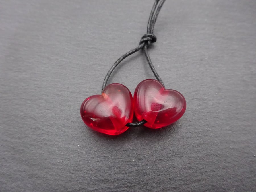 lampwork glass beads, red heart pair