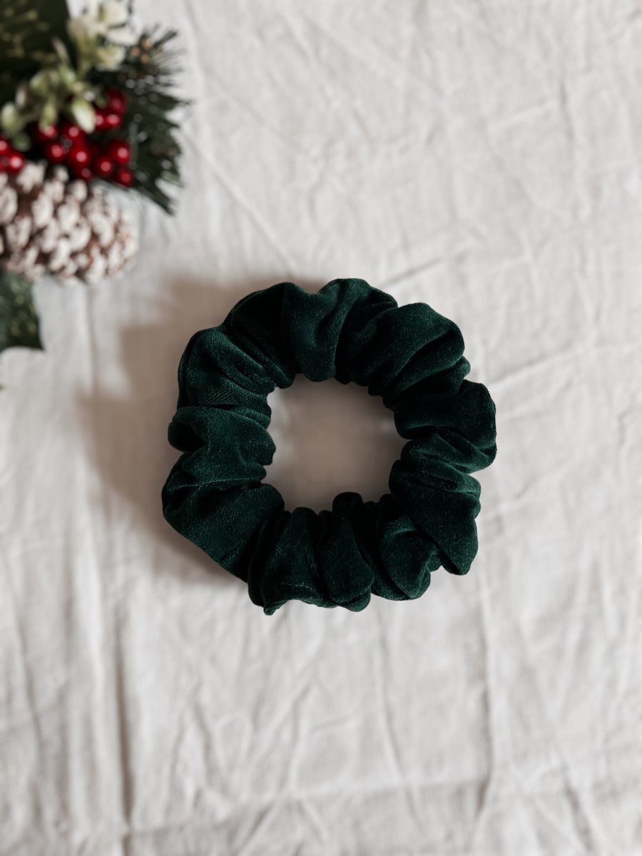 Bottle Green Velvet Scrunchie - Regular