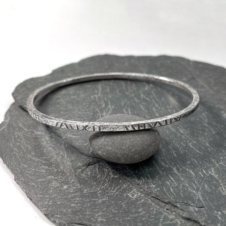 Silver Bangle, patterned oval bangle