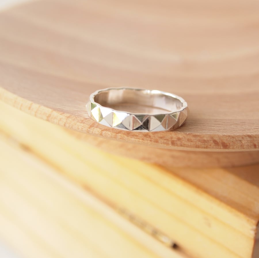 SIlver Textured Geometric Plain Band Ring in Sterling SIlver