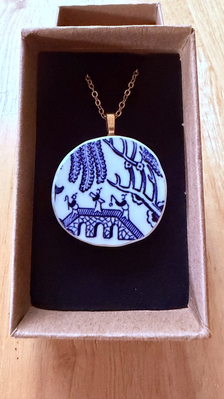 Upcycled bone china necklace blue willow pattern - Folksy