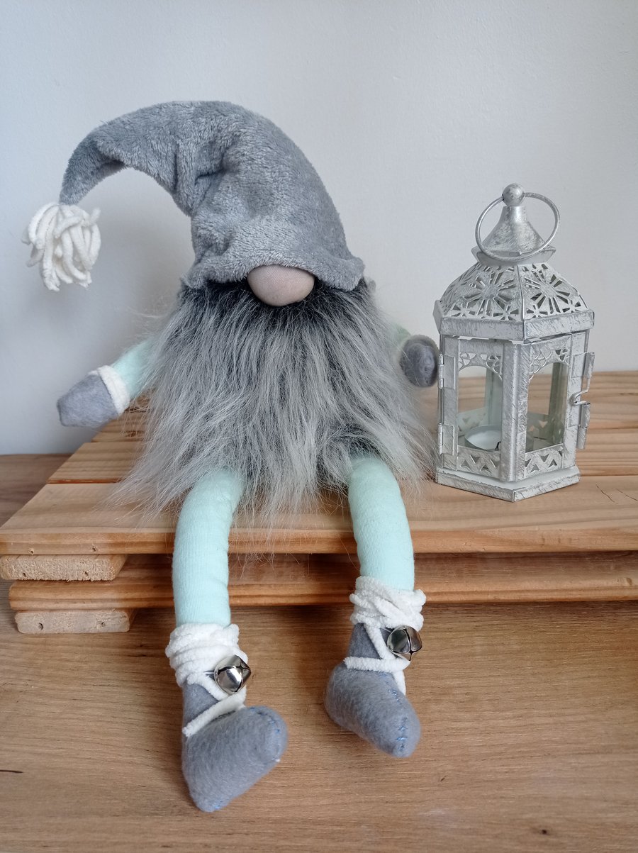 Marcel -  long leg Gnome with bells 