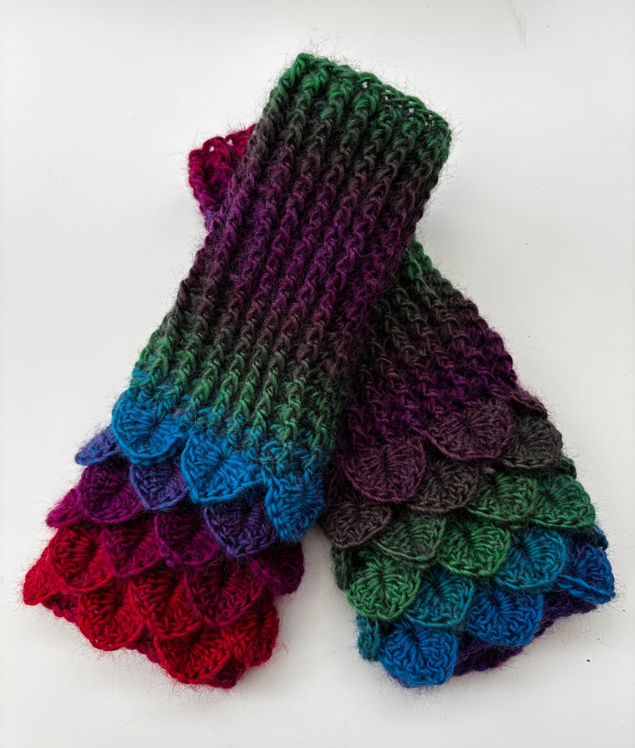 Crochet Dragon Scale Fingerless Mitts - Valentines Day, Mother's Day