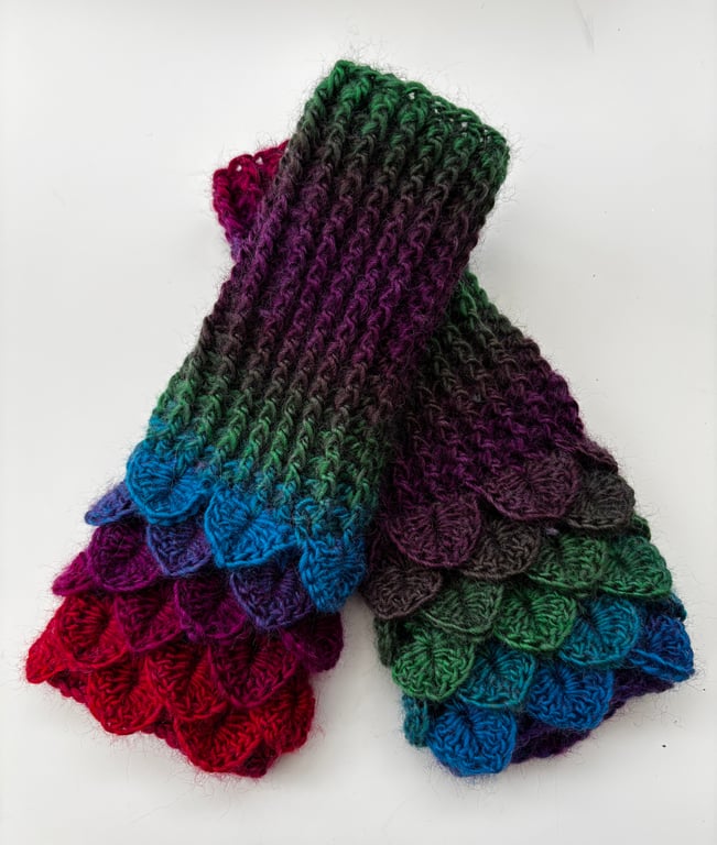 Crochet Dragon Scale Fingerless Mitts - Valentines Day, Mother's Day