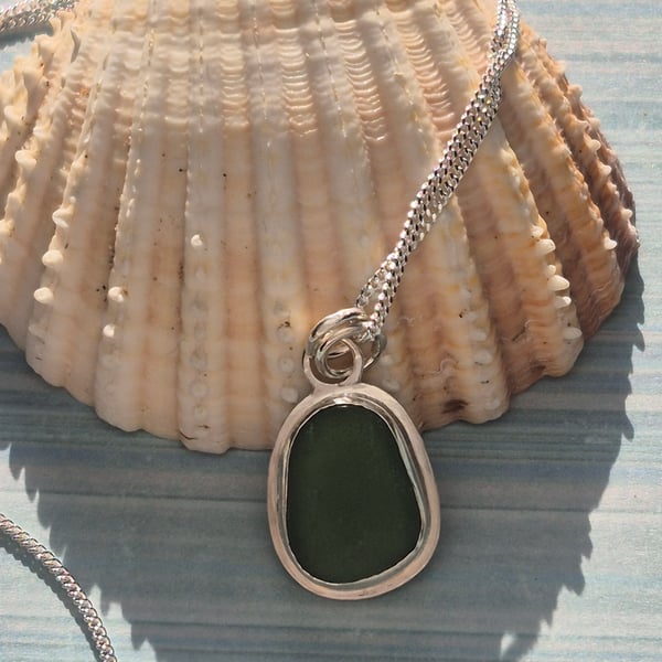 Sterling Silver 925 Green Seaham Seaglass Pendant  Necklace