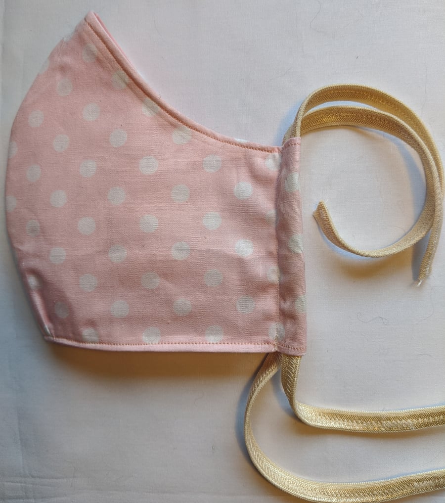 Cotton face covering with polka dot print