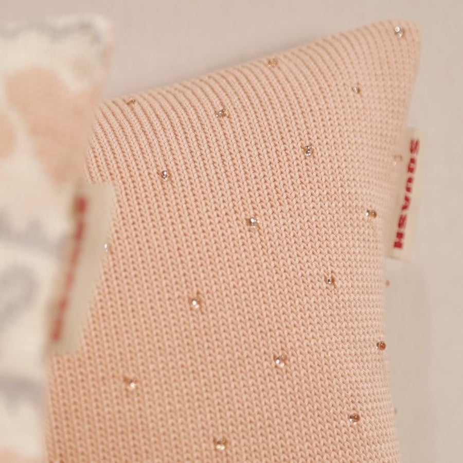 Beaded cushion soft pink