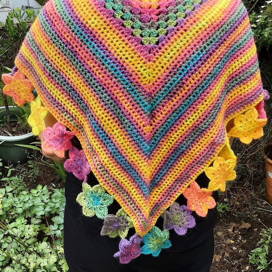 Crocheted triangular shawl or wrap. Flower edging. Free UK first class postage.