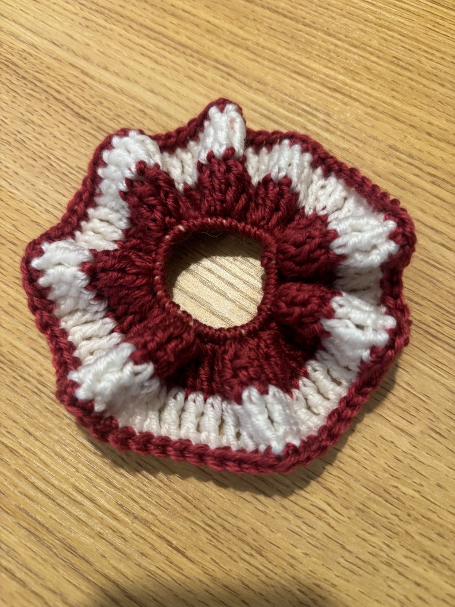 Red and white crochet scrunchie