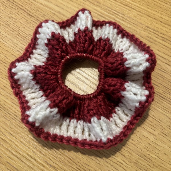 Red and white crochet scrunchie