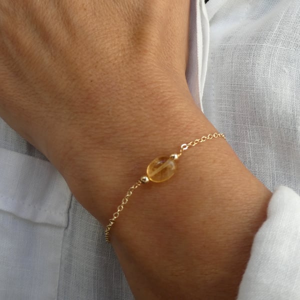 Gold chain and citrine gemstone bracelet