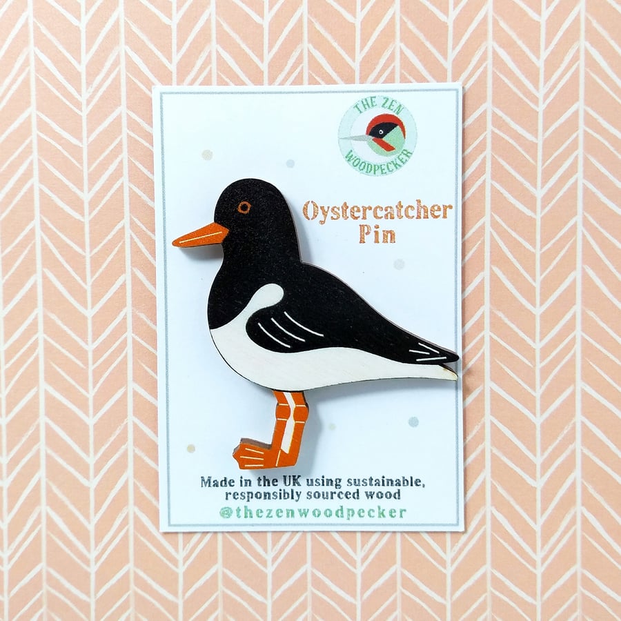 Oystercatcher Pin Badge, Wooden Bird Brooch, Seabird Badge, Coastal Bird Badge