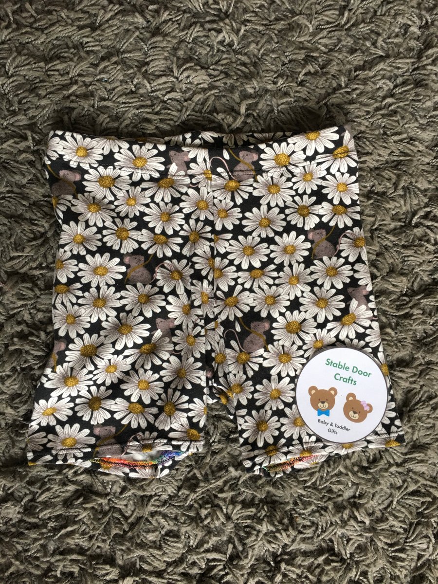 Cycle style shorts (age 3 years) daisy and mice