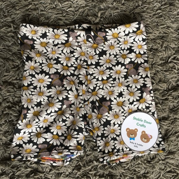 Cycle style shorts (age 3 years) daisy and mice