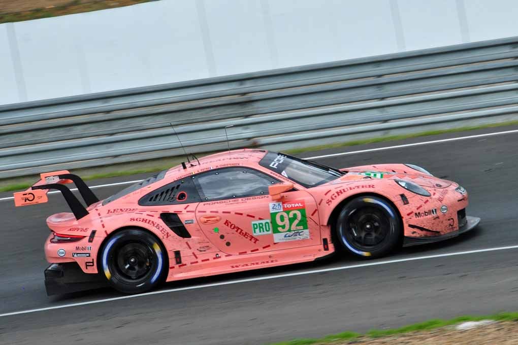 Porsche 911 RSR Pink Pig 24 Hours of Le Mans 2018 18"X12" Print