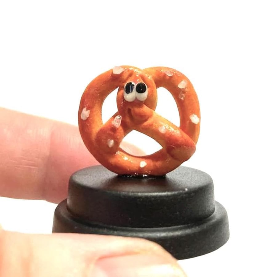 Pet Pretzel, Pet Brezel, Cracker, Fast food, Gift for him, Gift for her