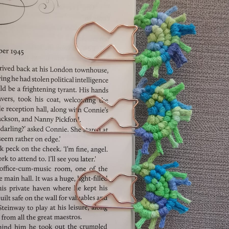Handmade bookmarks, macrame cat paperclip, page markers - green FREE UK P&P