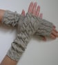 Merino Wool Wrist Warmers Beige - Image 2