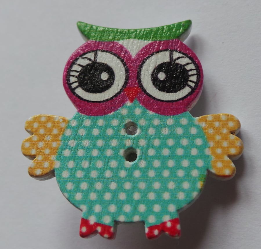 Cute little Owl wooden button brooches - 4 different designs polka dot