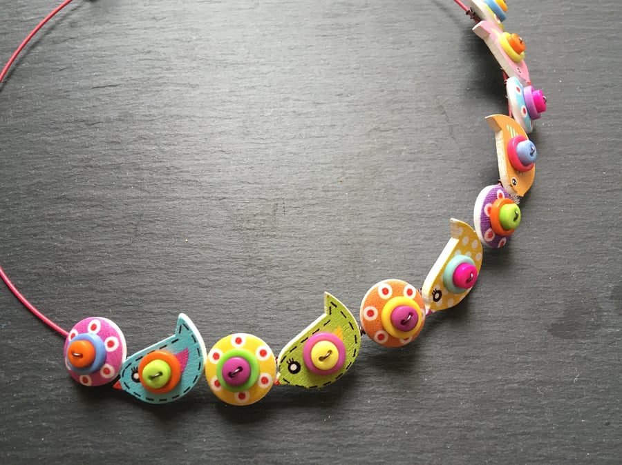 Button Necklace Rainbow Birds