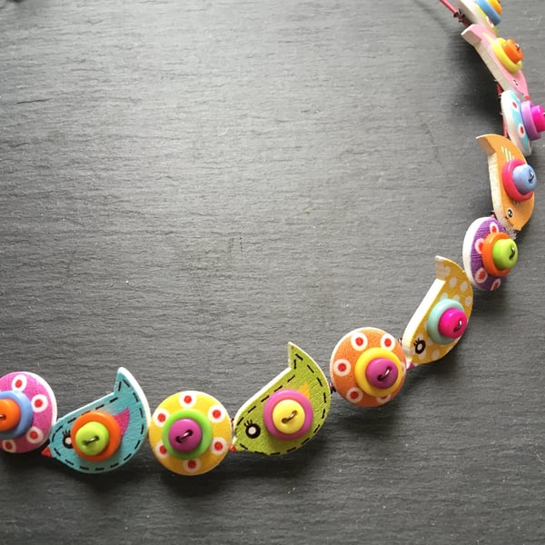 Button Necklace Rainbow Birds
