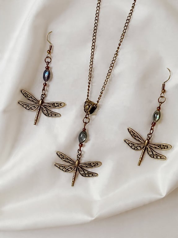  Dragonfly with Abalone Necklace & Earring Set
