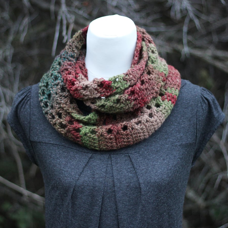 Scarf infinity, cowl, snood, gift guide for her