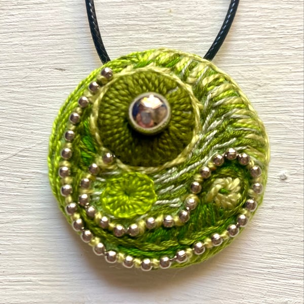 Calm cooling Green, hand embroidered floating pendant necklace 